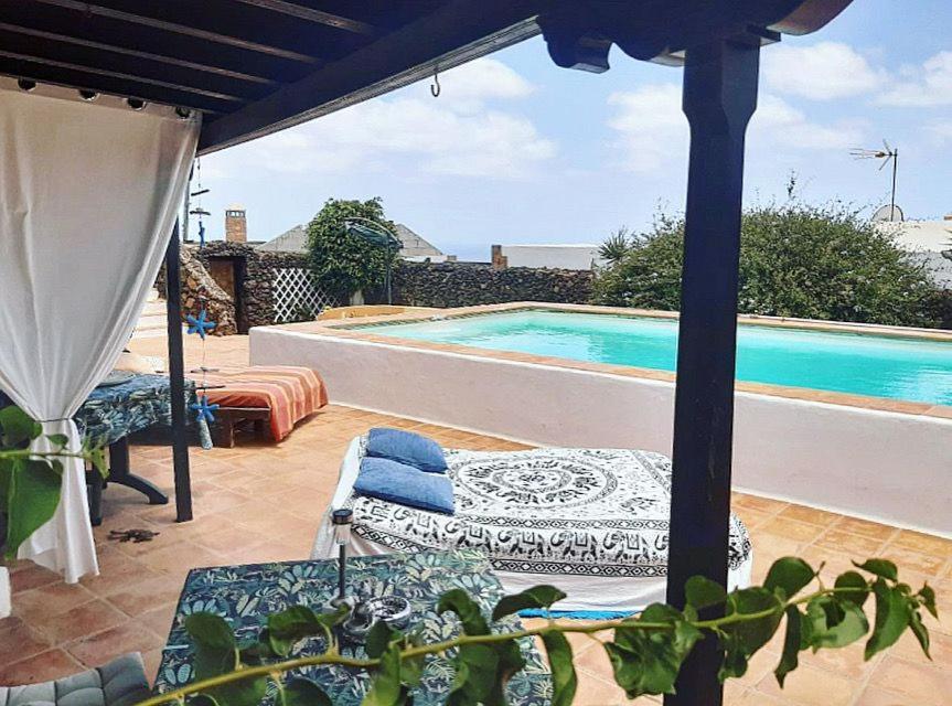 Tipica Lanzarote House Only Adults Bed & Breakfast Tías Exterior foto