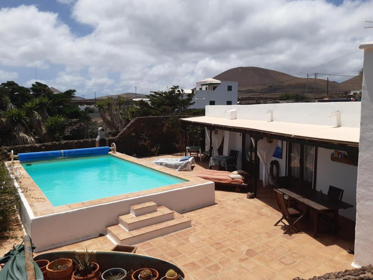 Tipica Lanzarote House Only Adults Bed & Breakfast Tías Exterior foto