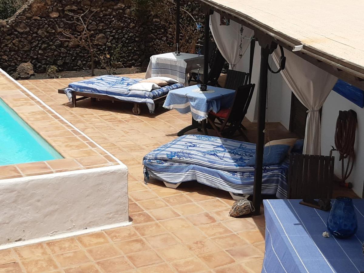 Tipica Lanzarote House Only Adults Bed & Breakfast Tías Exterior foto