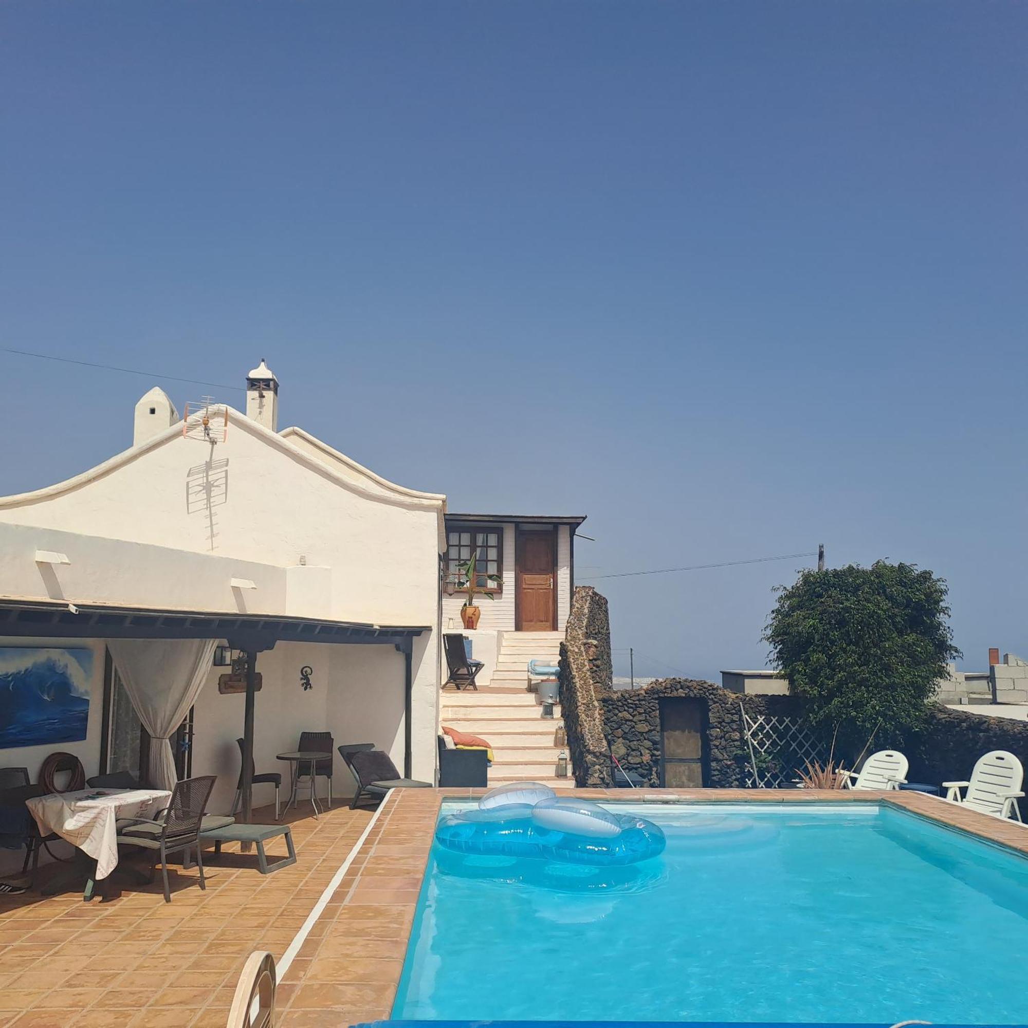 Tipica Lanzarote House Only Adults Bed & Breakfast Tías Exterior foto