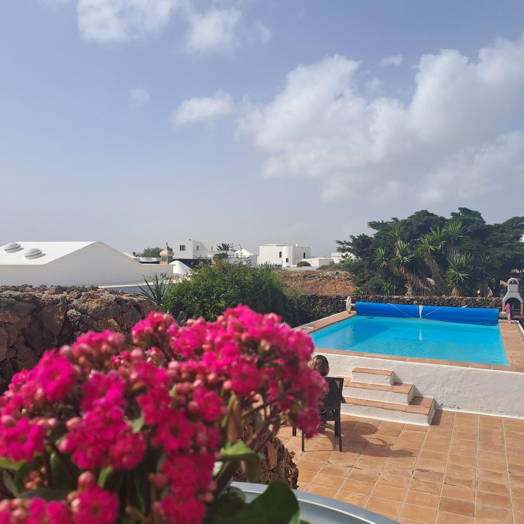 Tipica Lanzarote House Only Adults Bed & Breakfast Tías Exterior foto