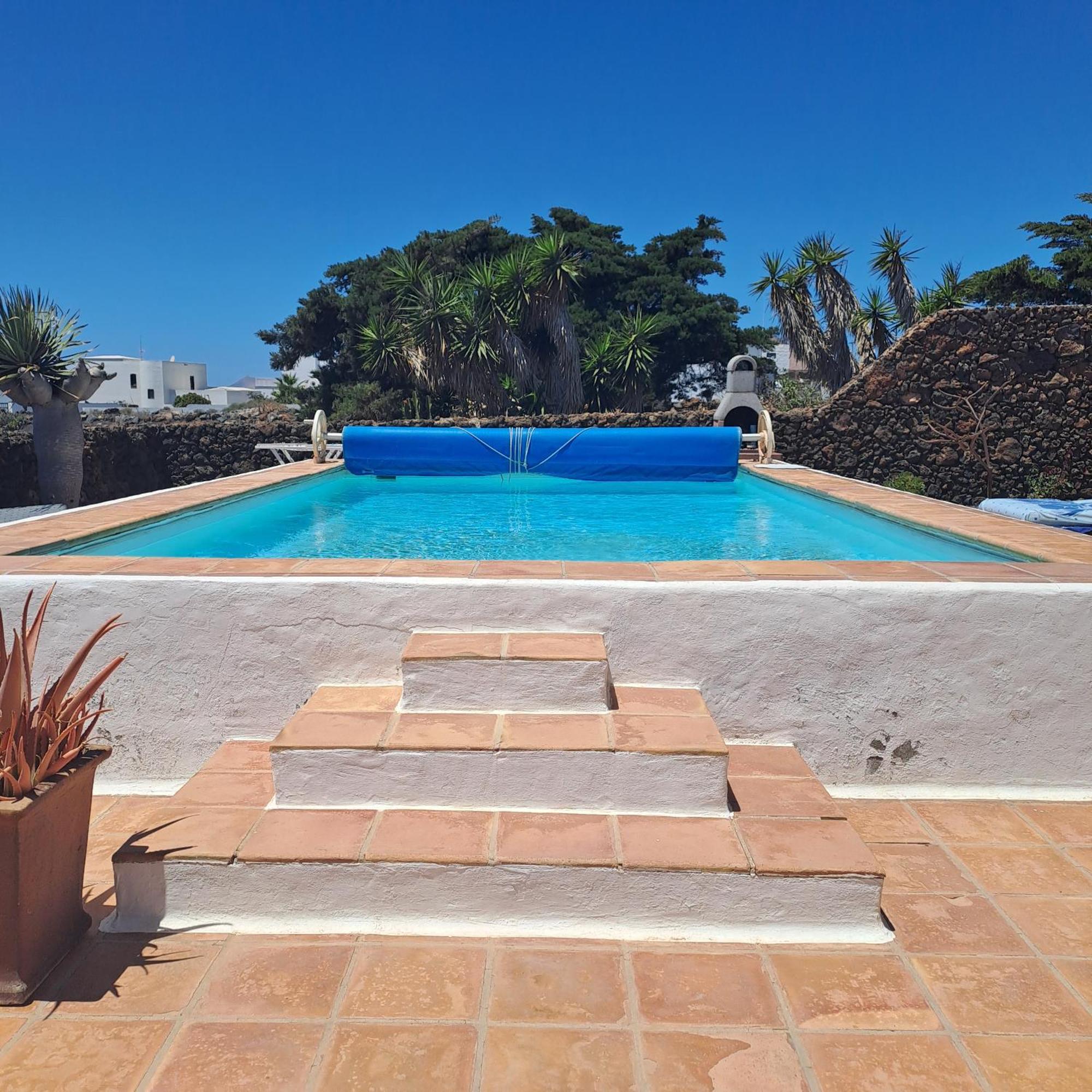 Tipica Lanzarote House Only Adults Bed & Breakfast Tías Exterior foto
