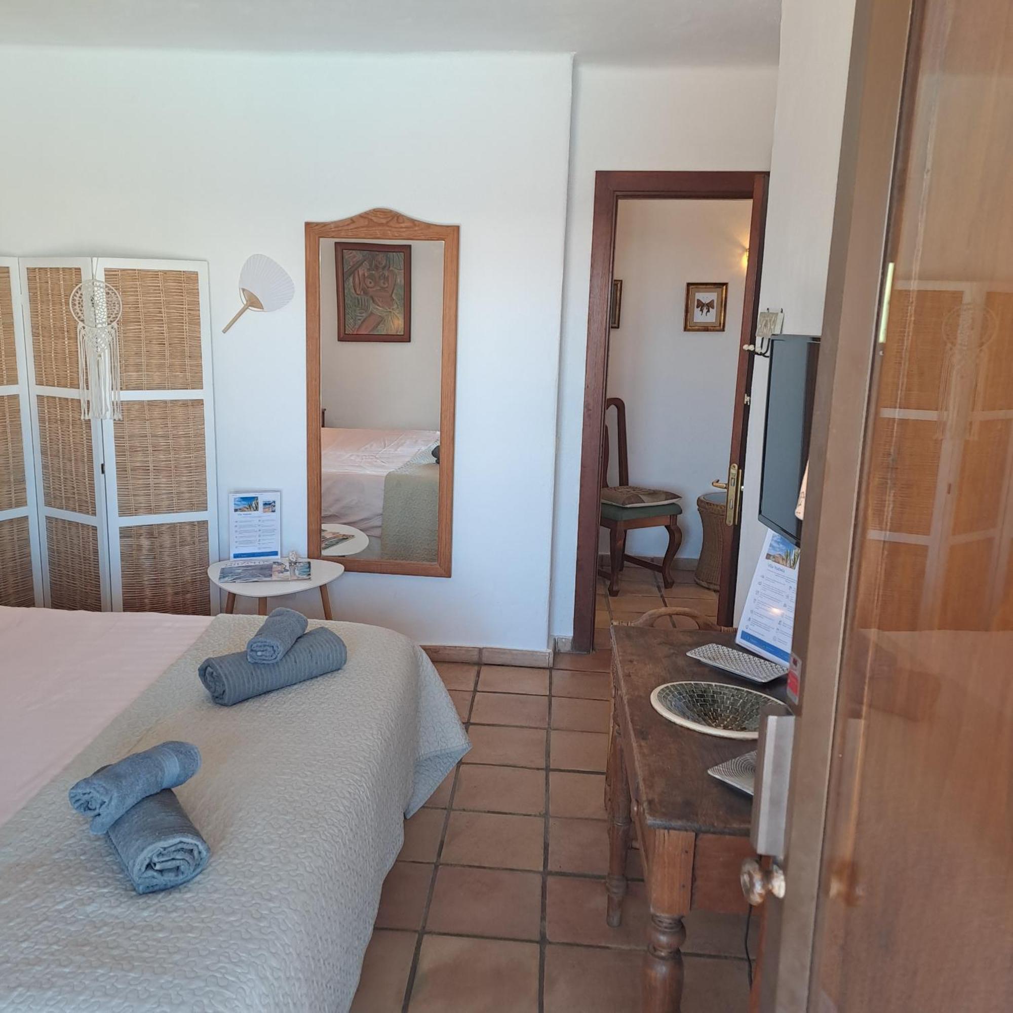Tipica Lanzarote House Only Adults Bed & Breakfast Tías Exterior foto